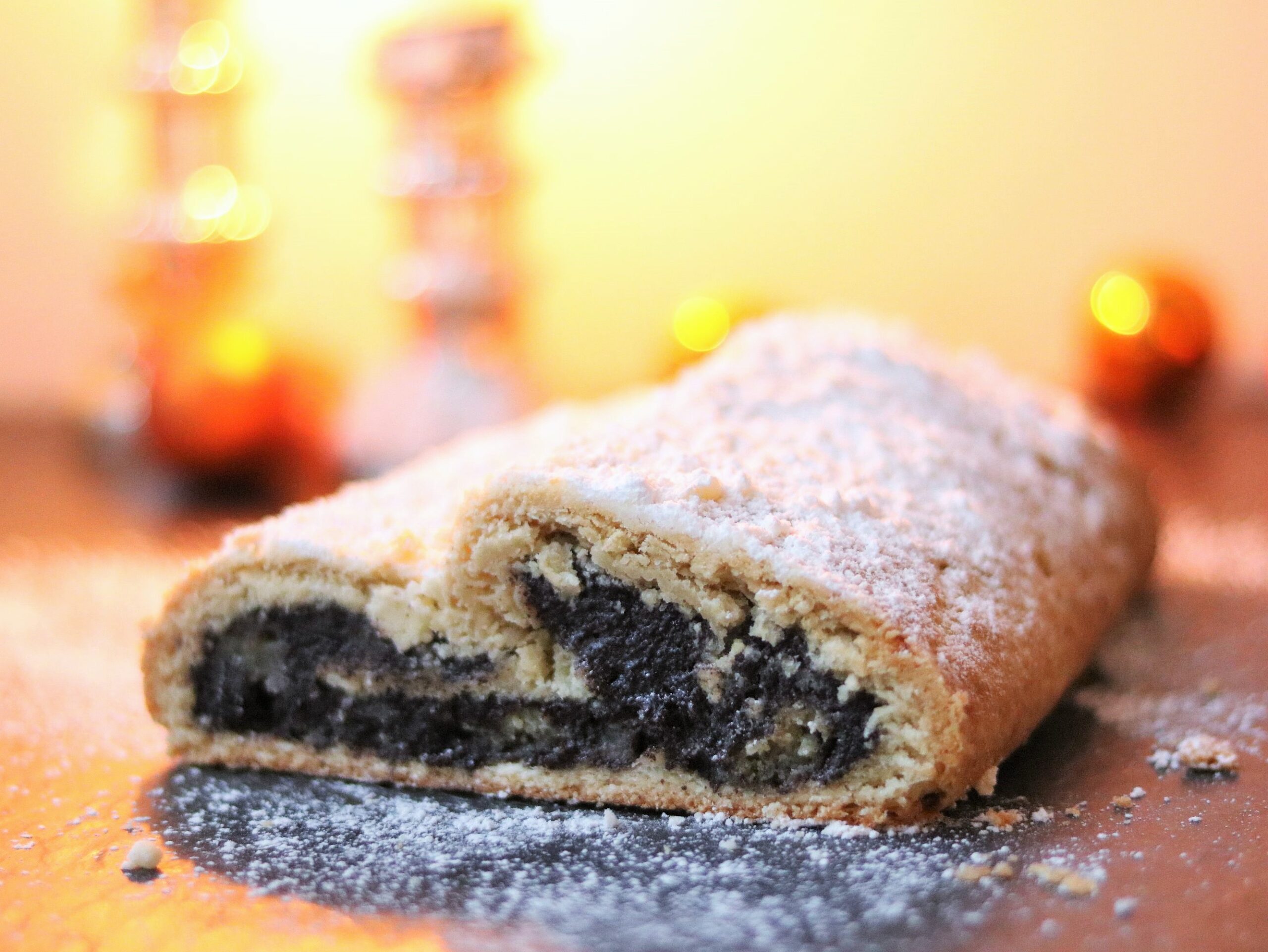 Marzipan-Mohn-Stollen