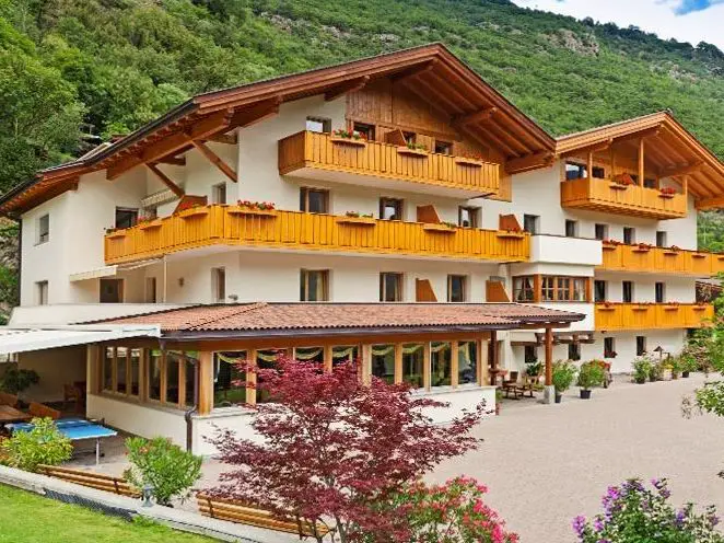 Südtirol – Frühstückspension in Naturns: Fallrohrhof