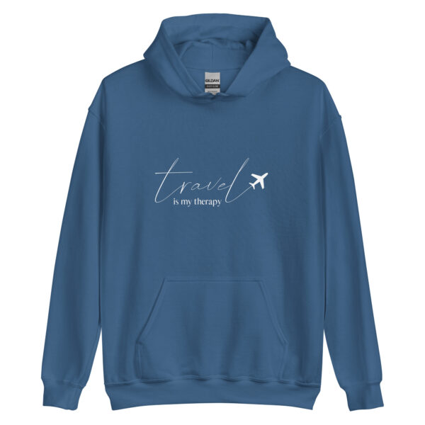 Travel is my therapy Unisex-Kapuzenpullover – Bild 8